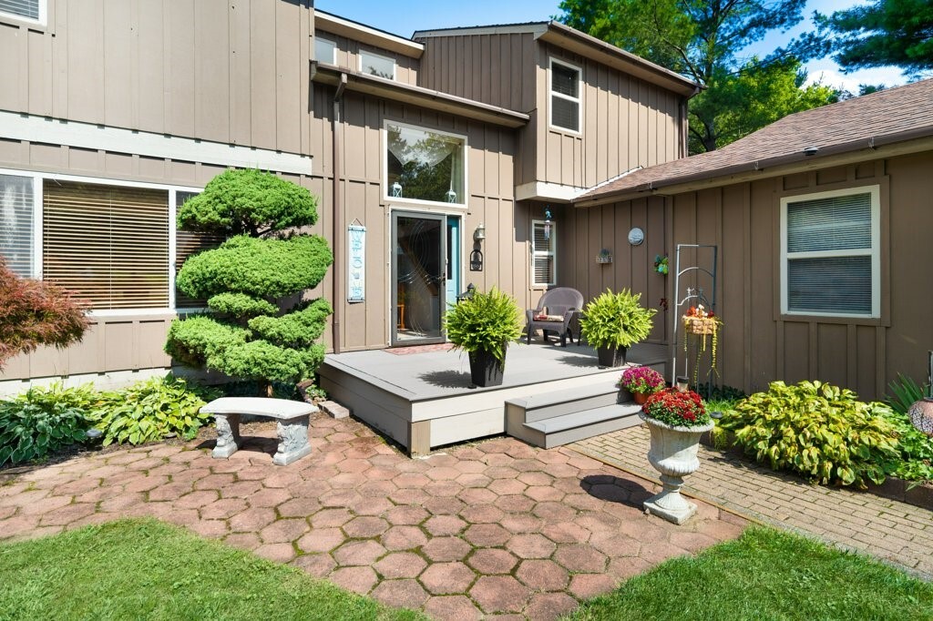 Property Photo: 20 Goodrich Way NY 13053