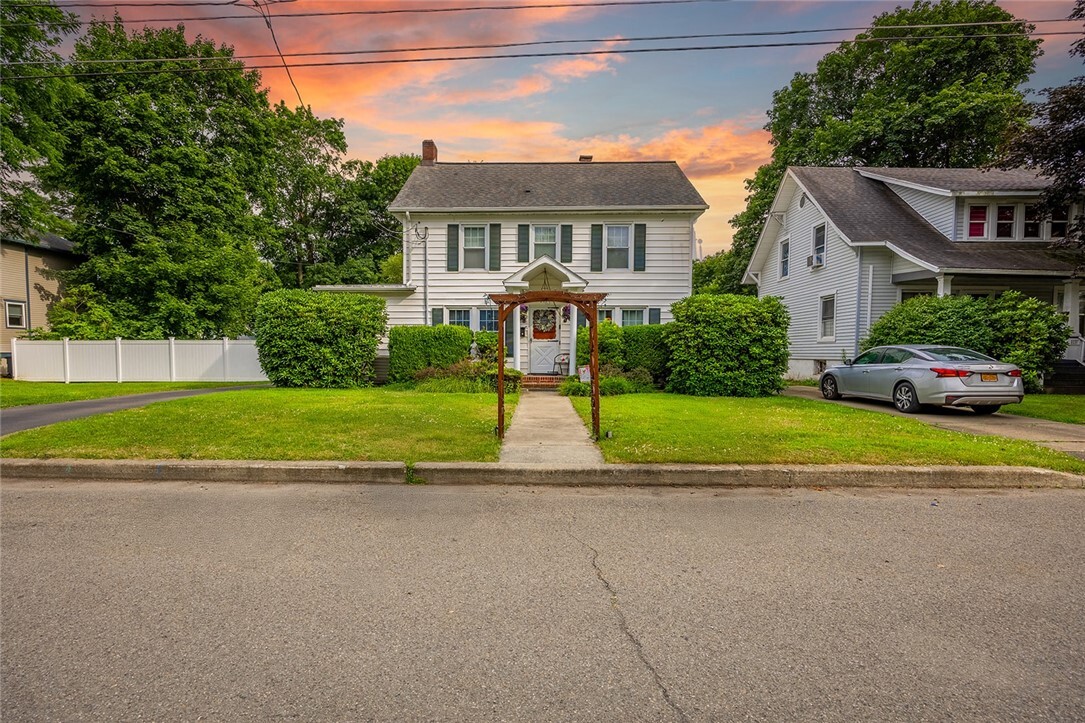 917 W Gray Street  Elmira NY 14905 photo