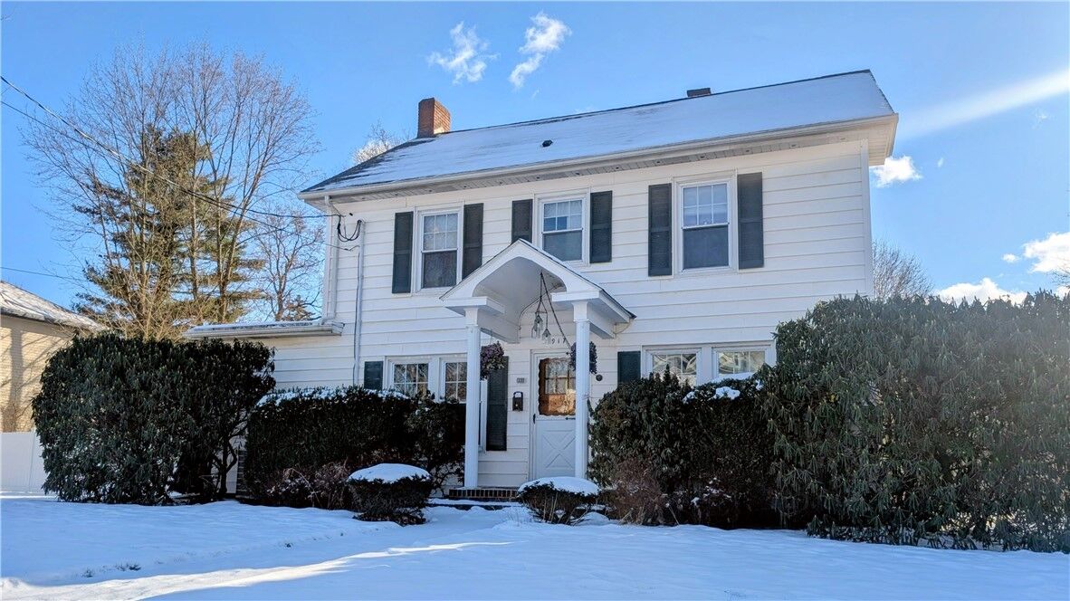 Property Photo:  917 W Gray Street  NY 14905 