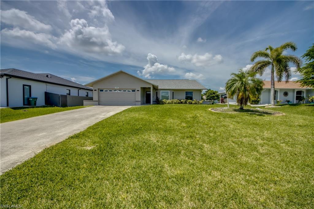Property Photo: 150 SE 11th Ter FL 33990