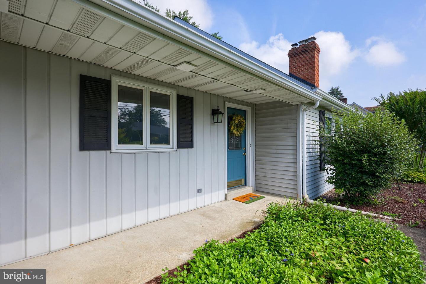 Property Photo: 26 Green Acre Road PA 17543