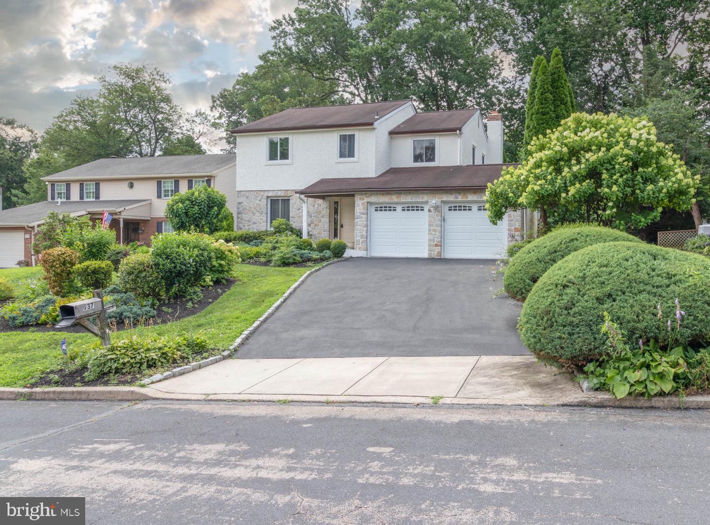 Property Photo:  937 Caledonia Street  PA 19128 
