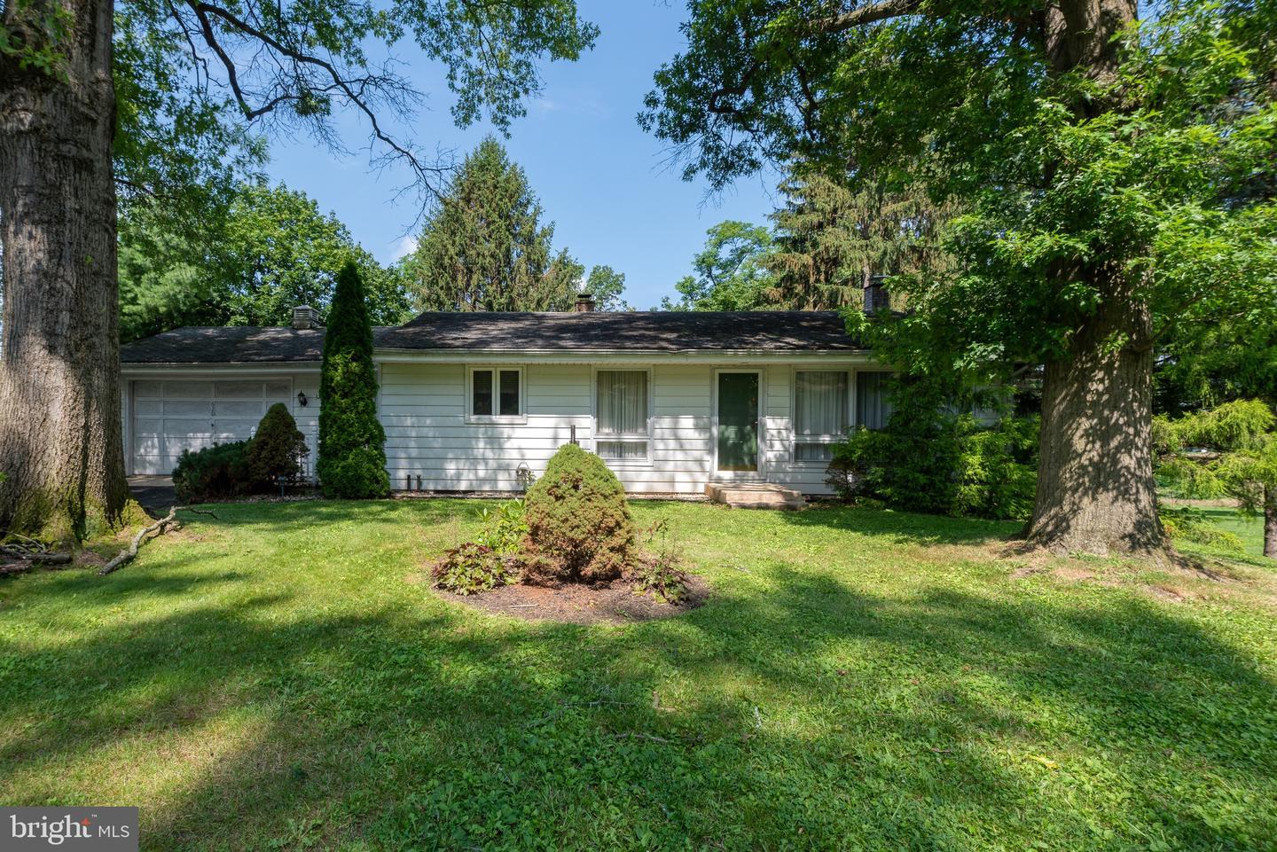 Property Photo: 620 Kinderhook Road PA 17512