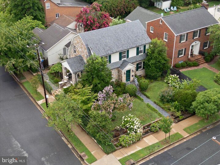 Property Photo: 1500 Augustine Avenue VA 22401