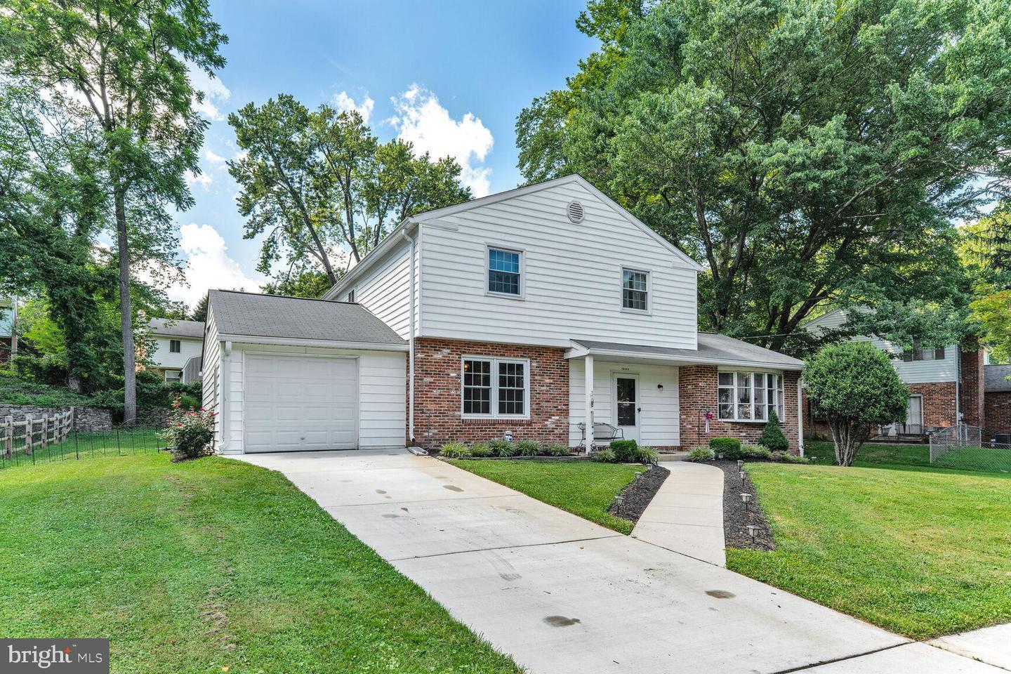 Property Photo: 13102 Middlevale Lane MD 20906