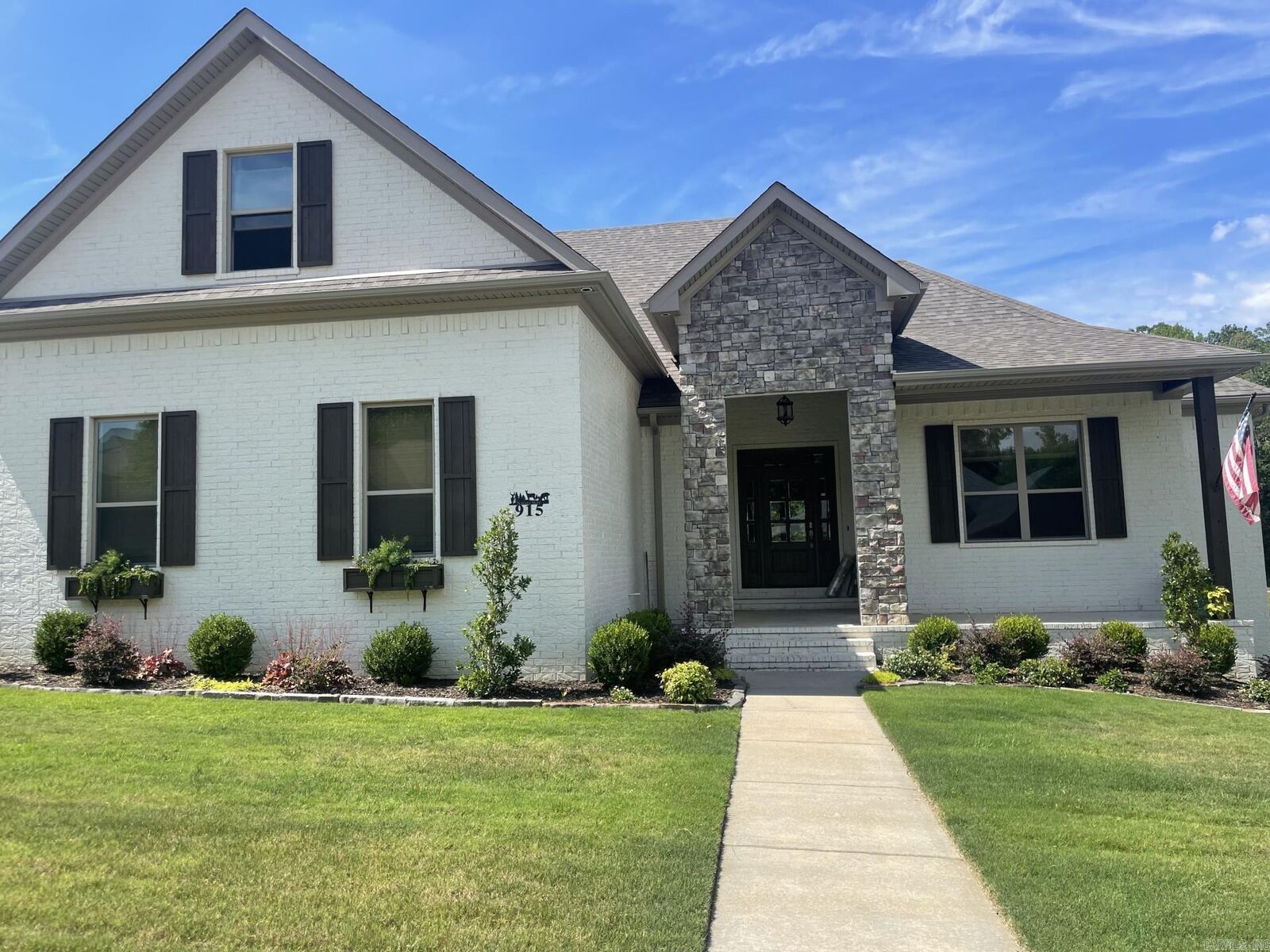 Property Photo:  915 Nature Way Way  AR 72019 