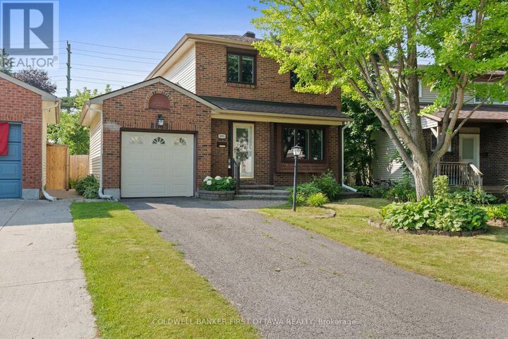Property Photo: 1883 Des Prairies Avenue ON K1E 2R5