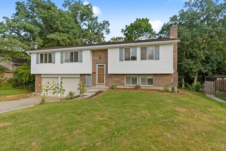 Property Photo:  1373 Hartwood Drive  OH 45240 