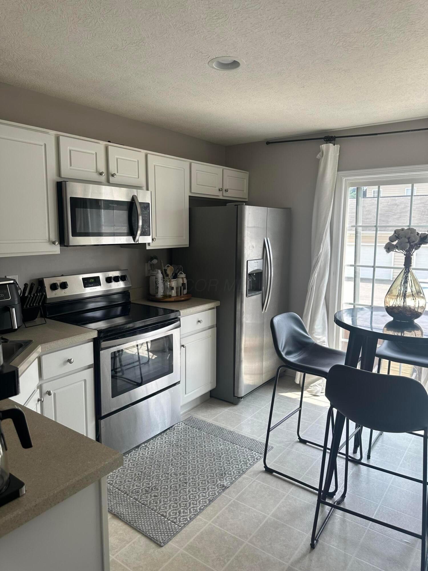 Property Photo: 6299 Royal Tern Crossing OH 43230