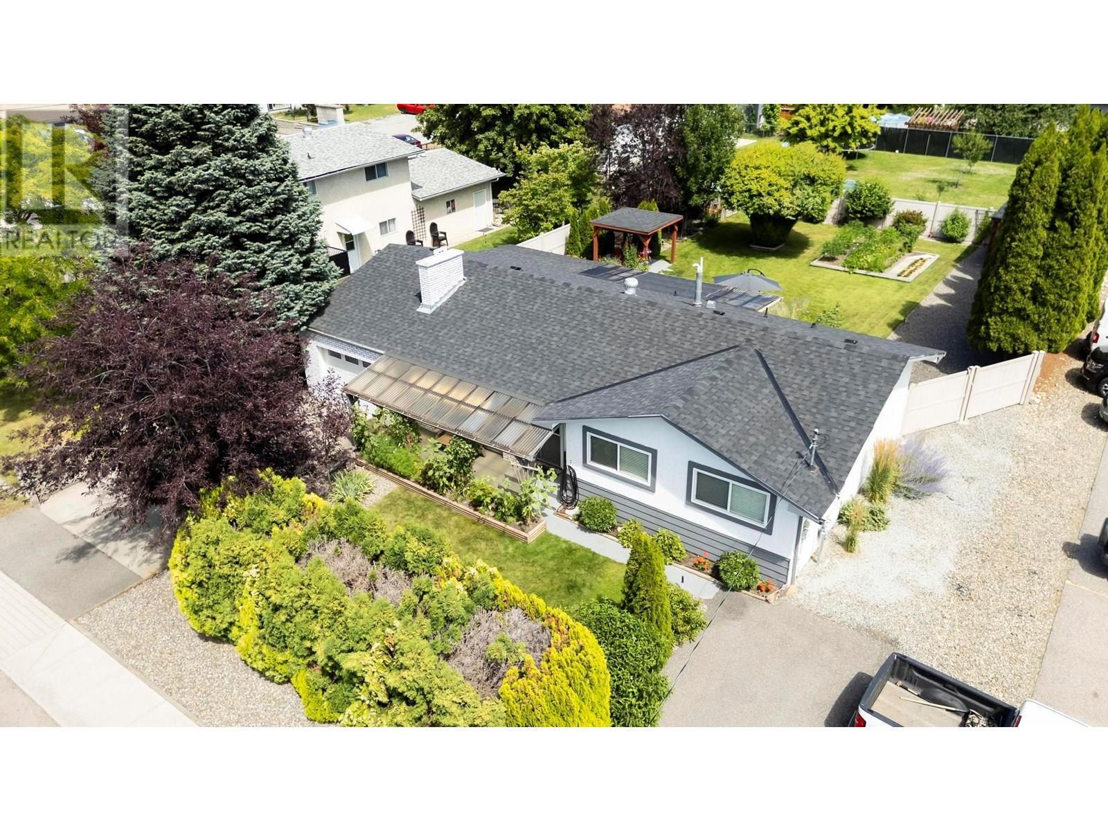 615 Tartan Road  Kelowna BC V1X 3L2 photo