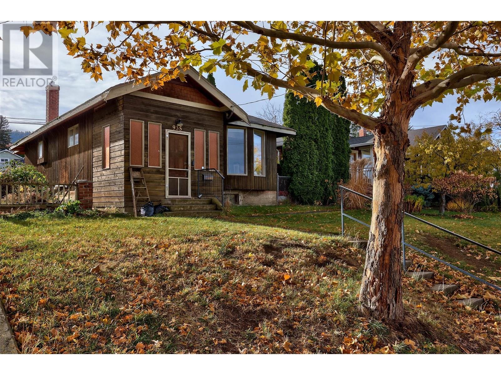 Property Photo: 935 Pine Street BC V2C 3A3