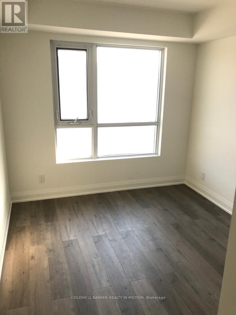 Property Photo: 58 Lakeside Terrace 212 ON L4M 0J5