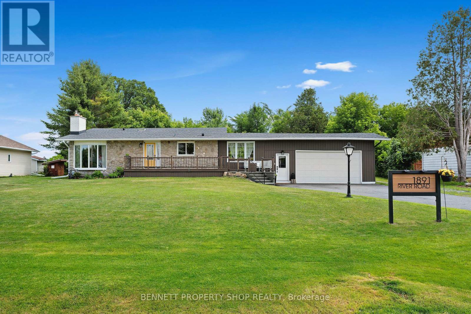 Property Photo: 1891 River Road ON K4M 1B4