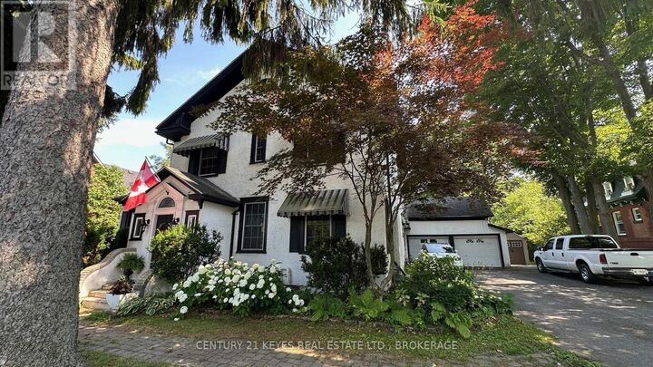 Property Photo:  223 King Street West  ON K7G 2G7 
