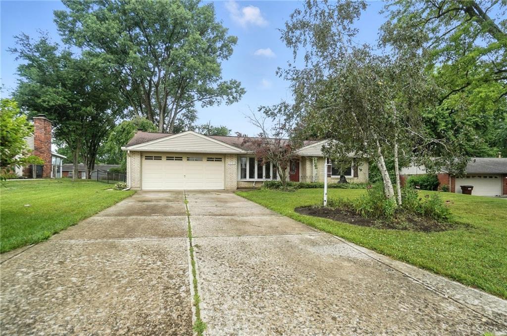 Property Photo:  2151 Plantation Trail  OH 45305 