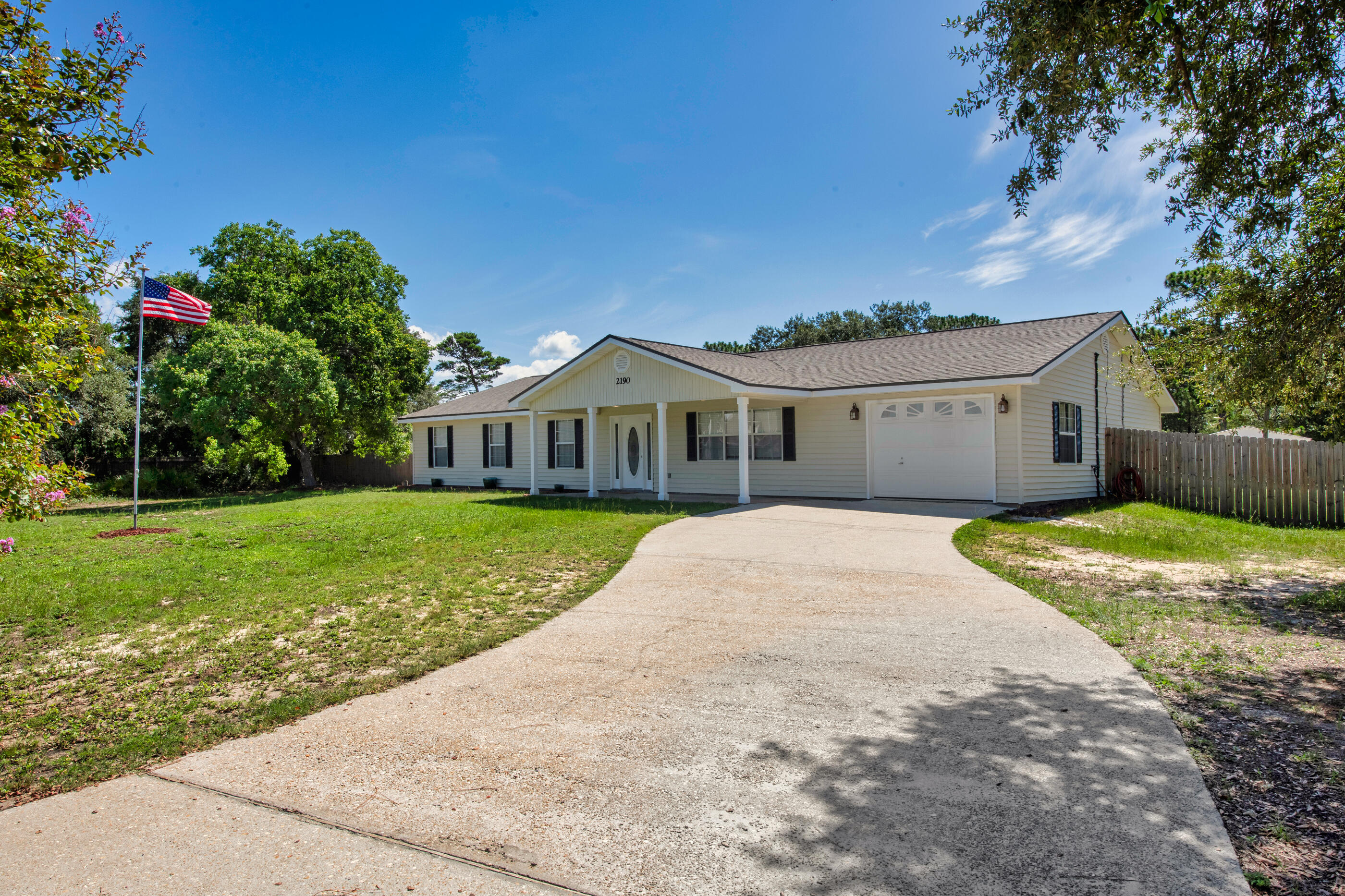 Property Photo:  2190 River Birch Road  FL 32563 