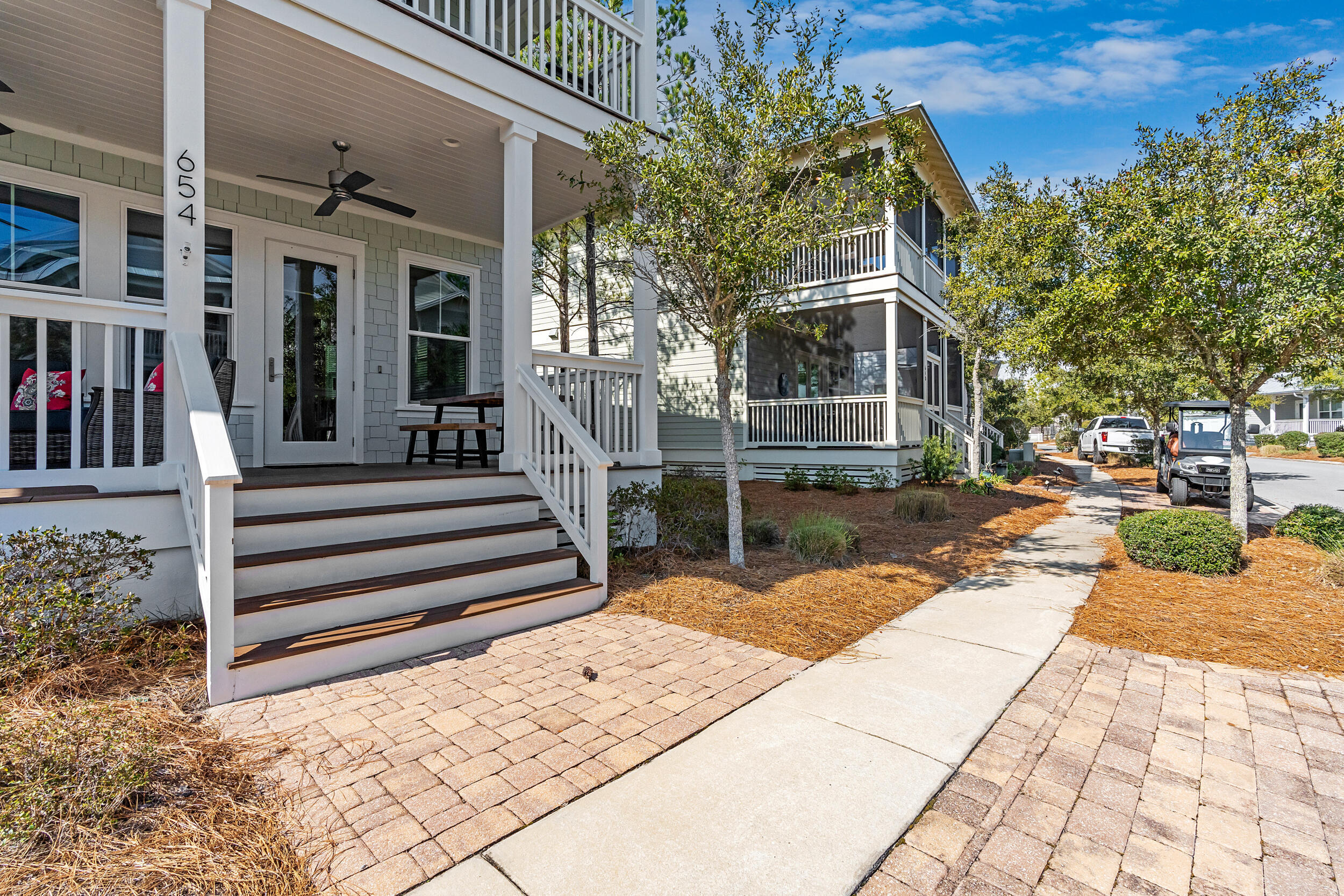 Property Photo: 654 Flatwoods Forest Loop FL 32459