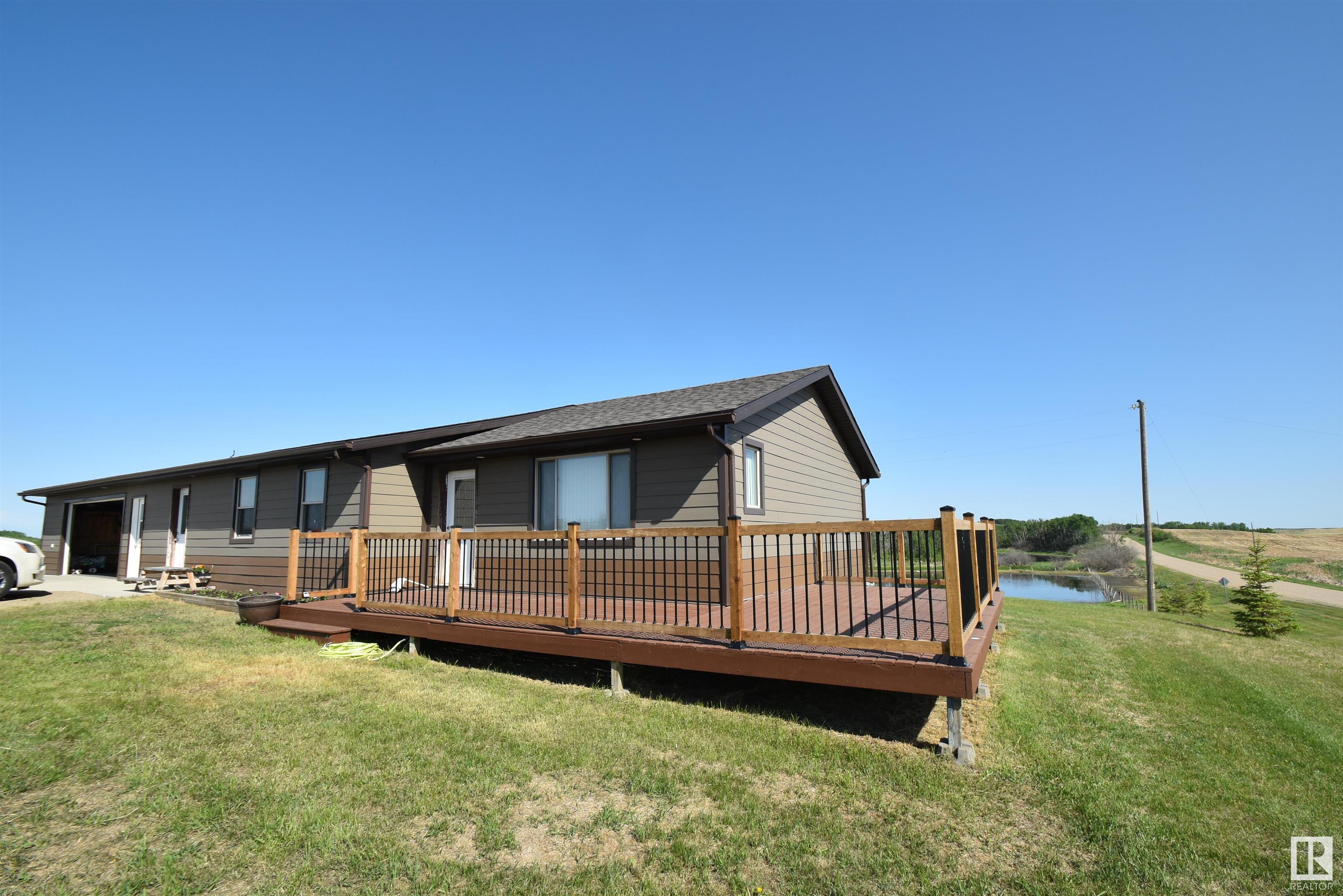 Property Photo: 57104 Rng Rd 103 AB T0A 3A1