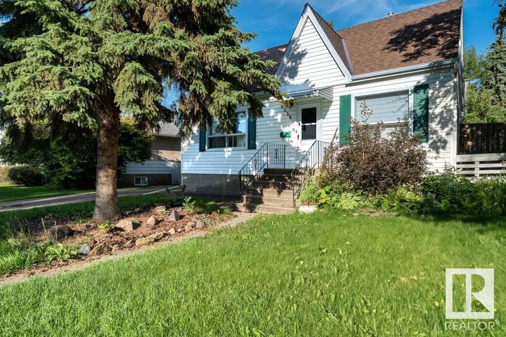 9539 85 Street NW  Edmonton AB T6C 3E1 photo