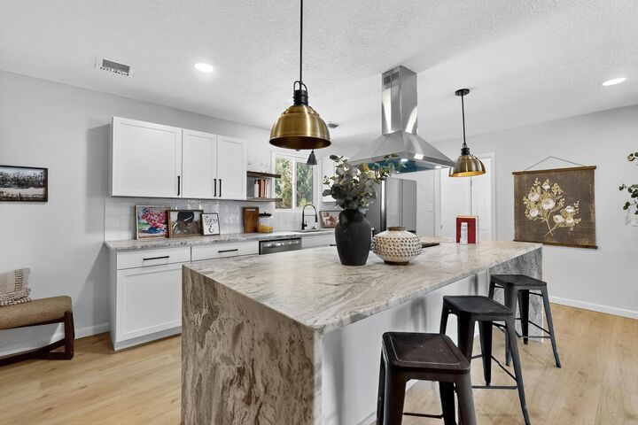 Property Photo: 336 Enchanted Valley Place NW NM 87107