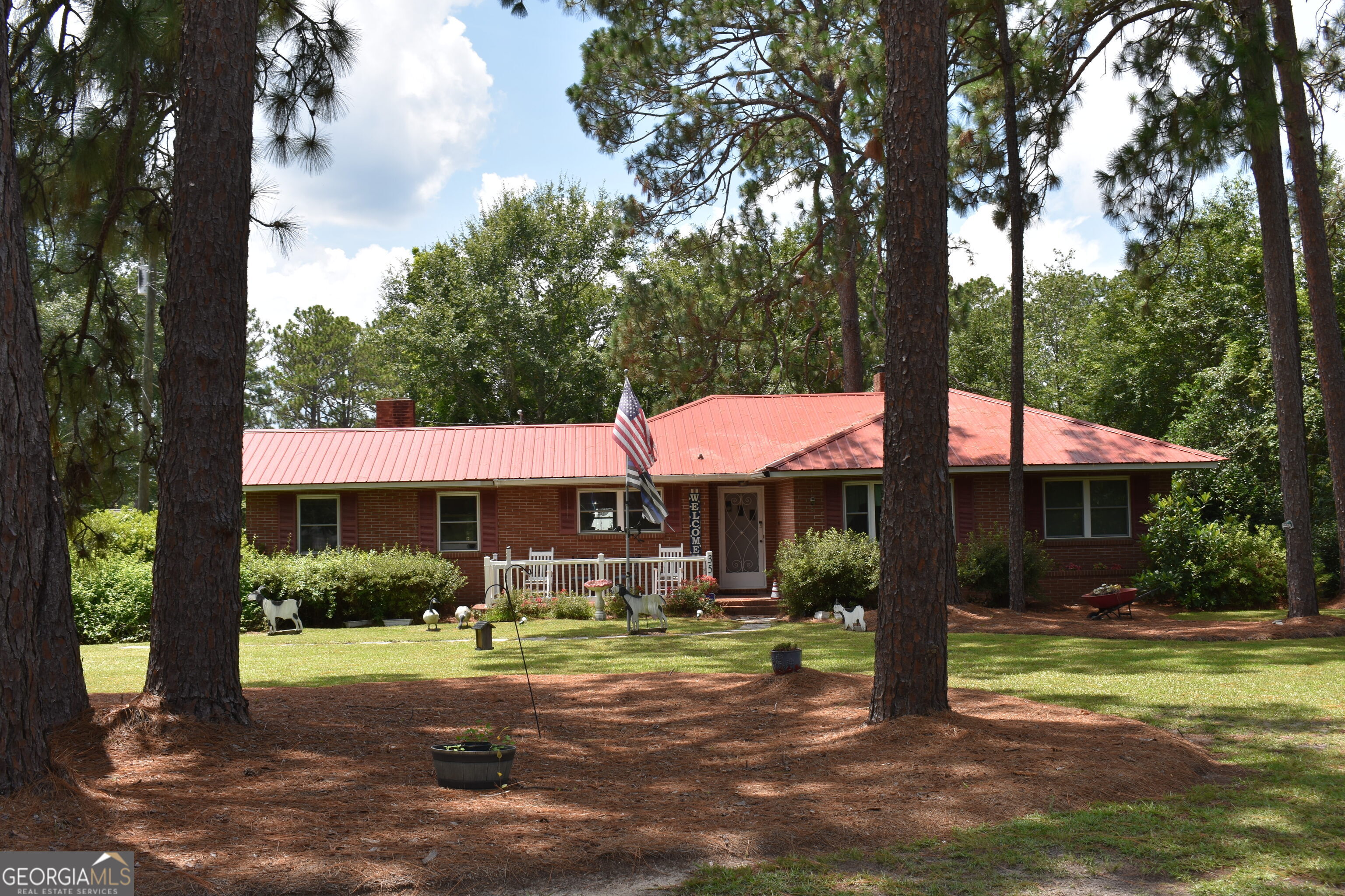 Property Photo:  350 S College Street  GA 30439 