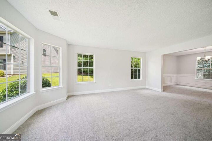 Property Photo: 1021 Litherland Court SE GA 30354