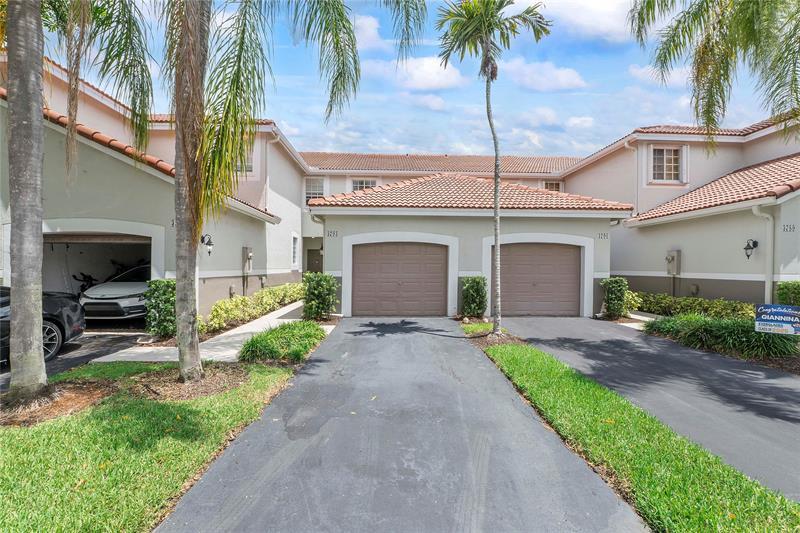 Property Photo: 3793 San Simeon Cir FL 33331