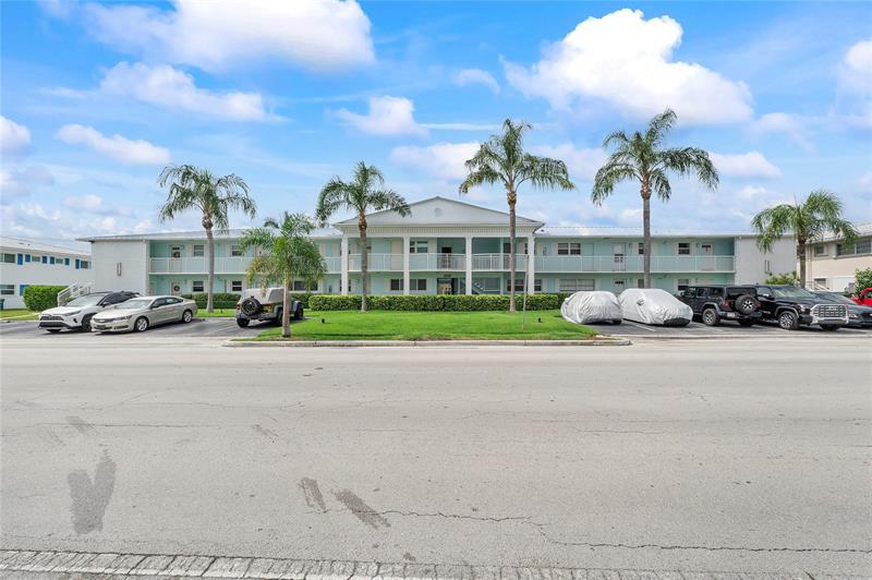 Property Photo:  2330 NE 36th St 6  FL 33064 