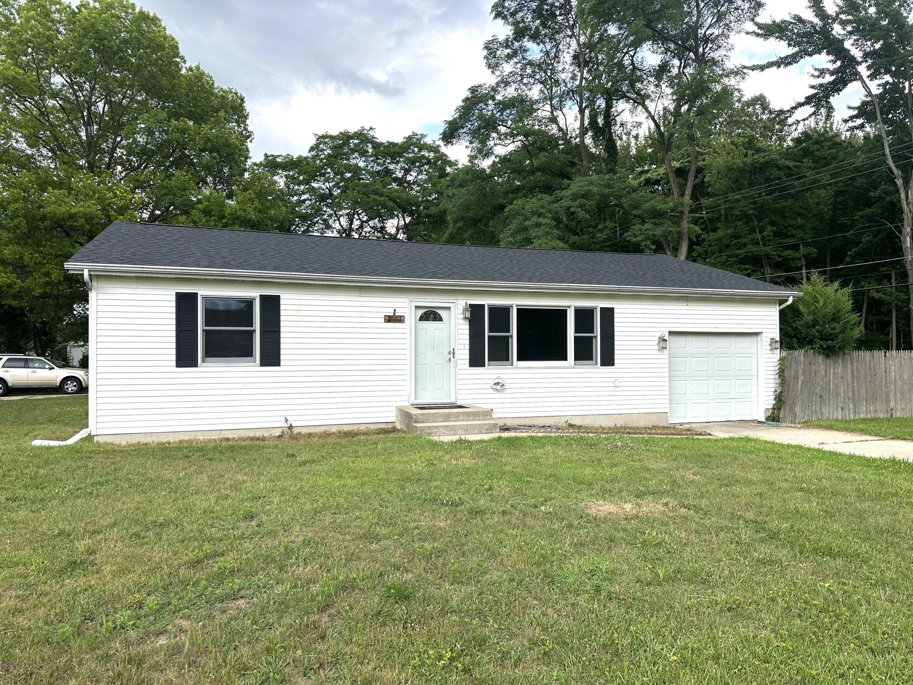 Property Photo: 2901 Springland Avenue IN 46360