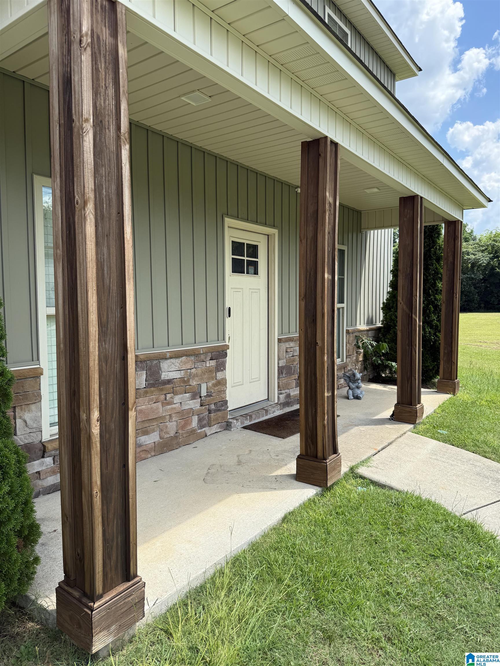 Property Photo: 1326 12th Street AL 35404