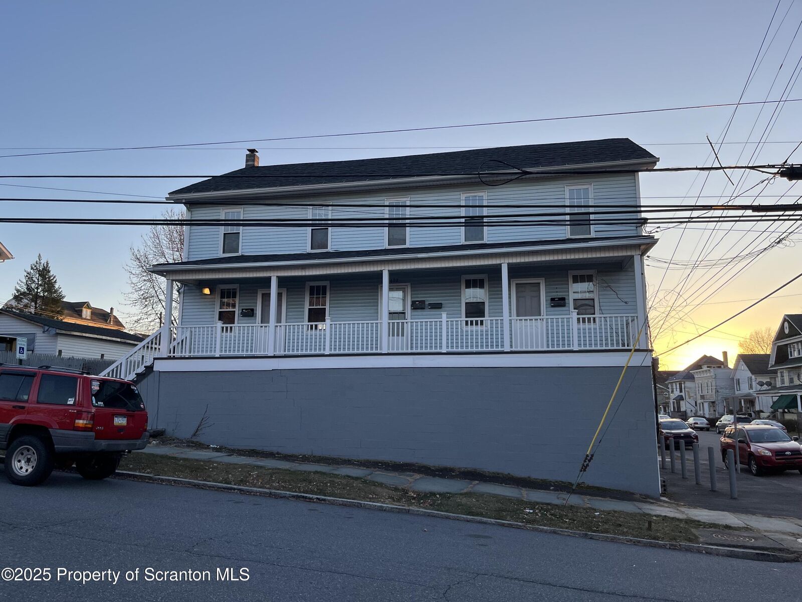 Property Photo: 401 Prospect Avenue 1 PA 18505