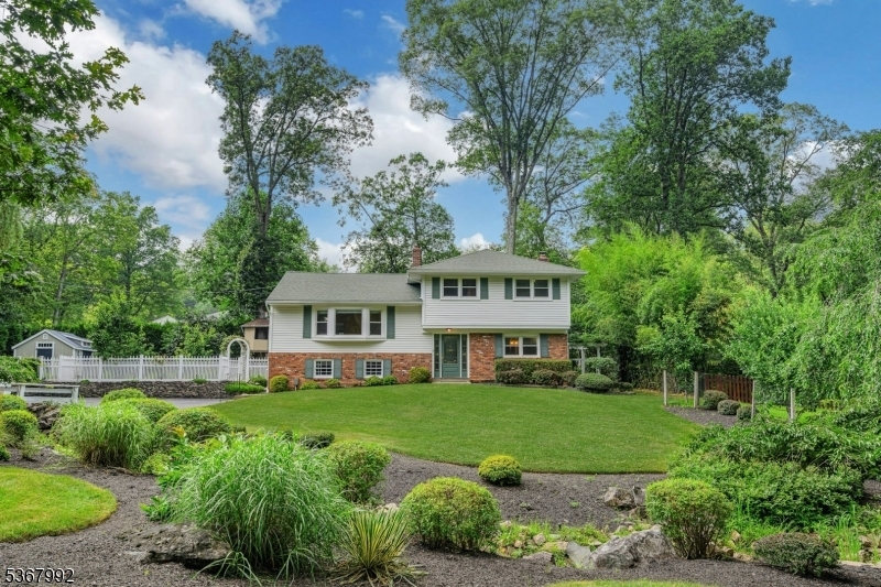 Property Photo: 6 Holiday Dr NJ 07950