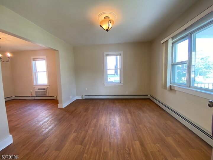 Property Photo:  11 Lafayette Ave 1  NJ 07901 