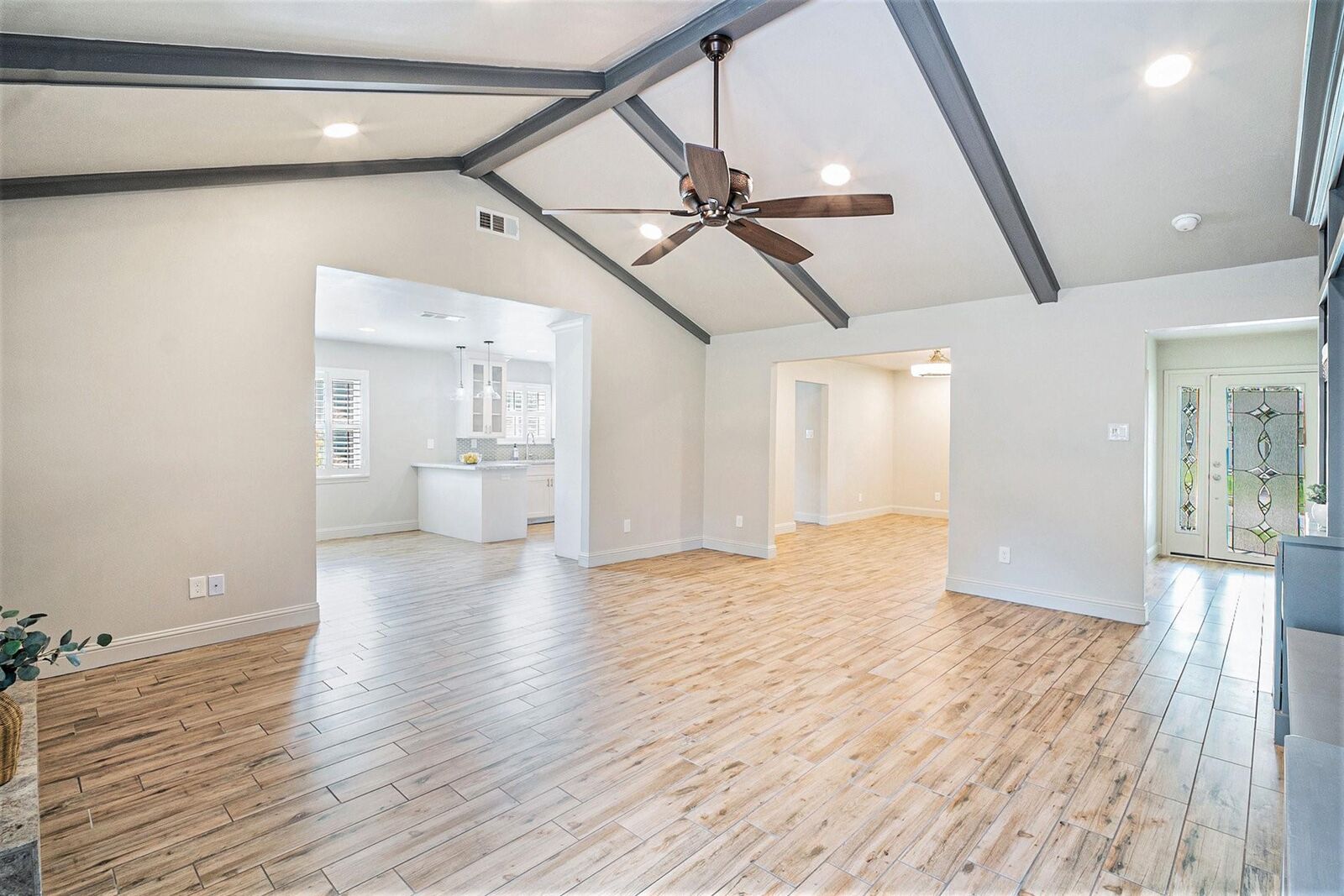 Property Photo:  10602 Del Monte Drive  TX 77042 