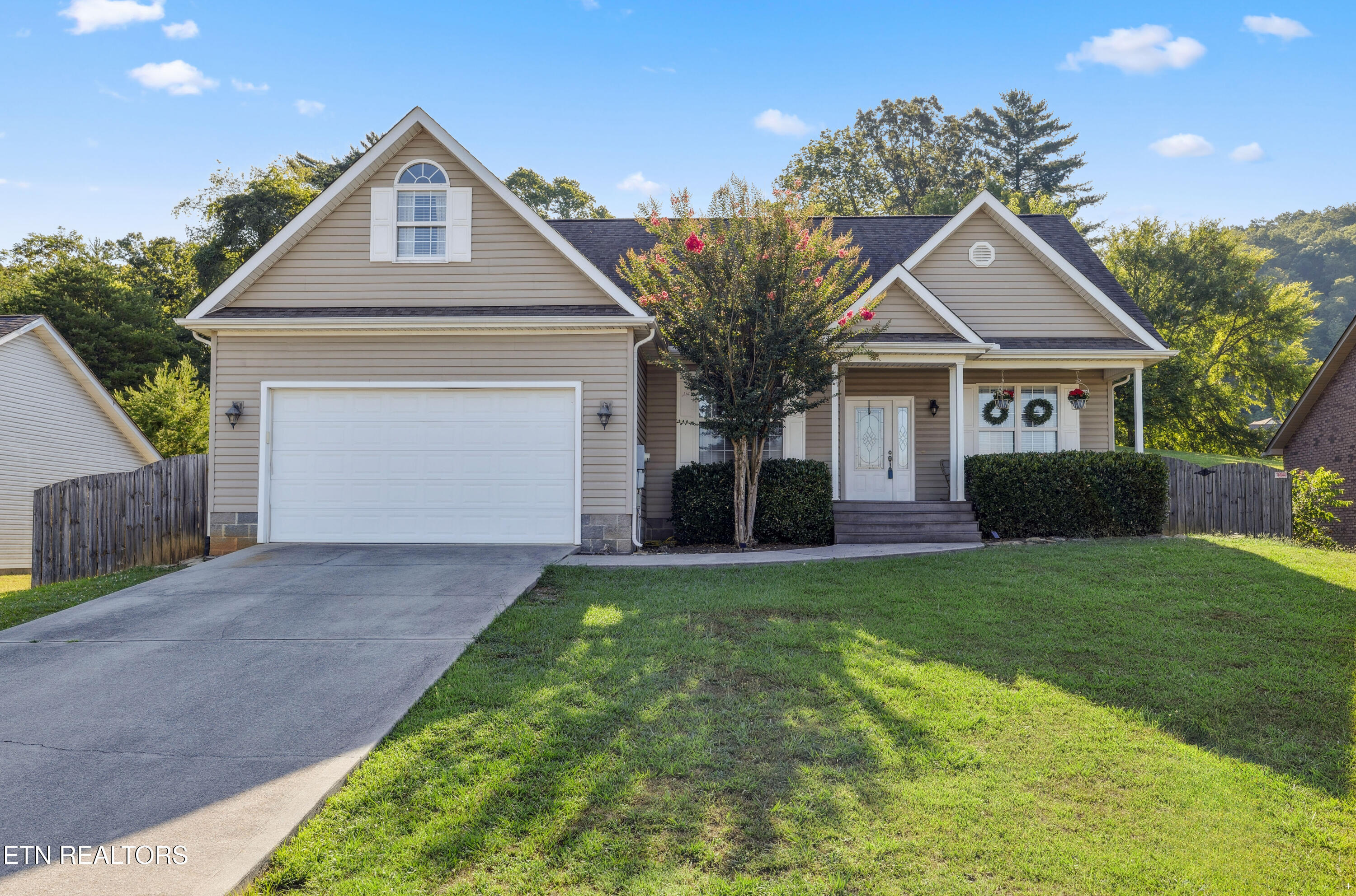 Property Photo: 205 Cornerstone Circle TN 37716
