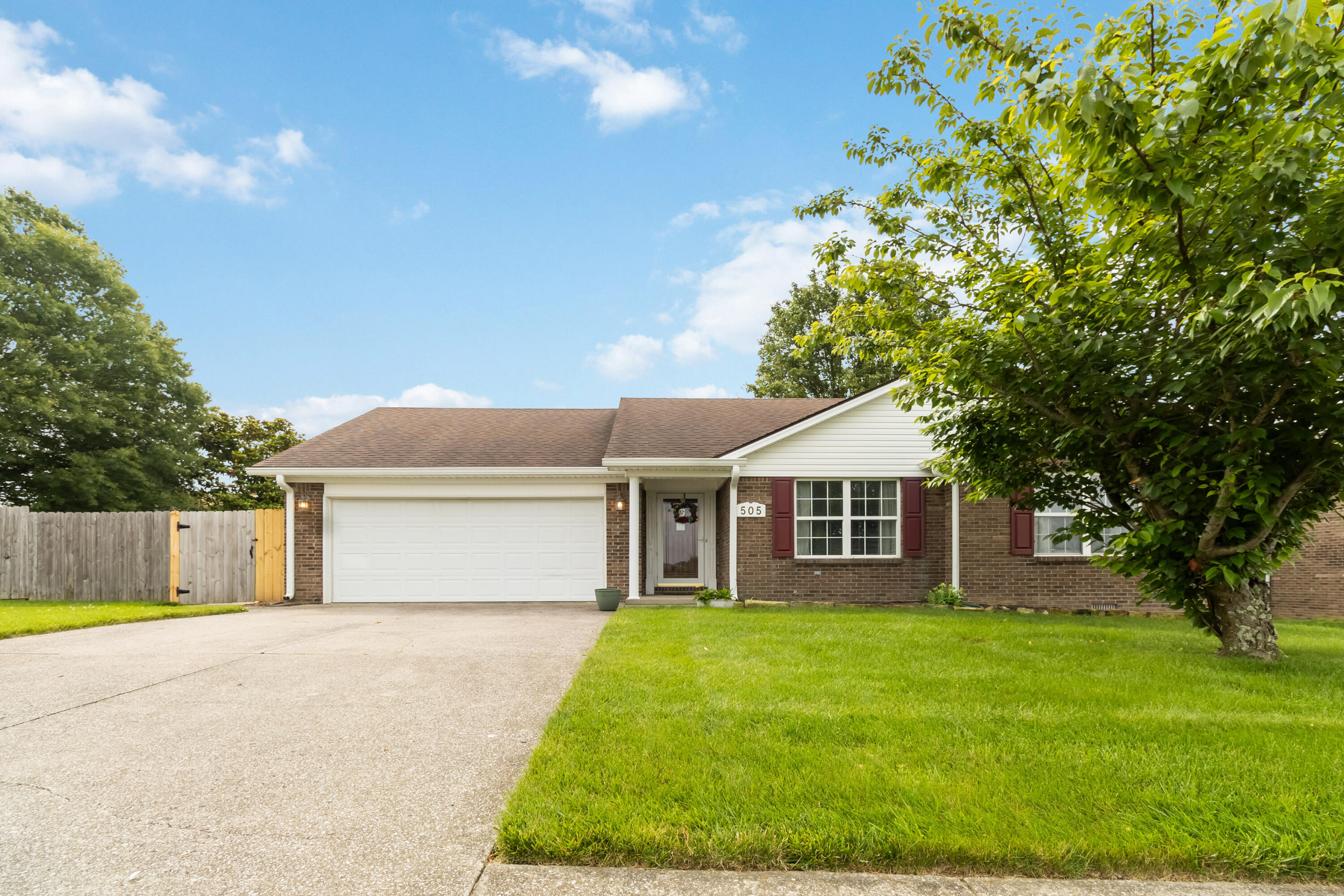 Property Photo: 505 Elleigh Way KY 40475