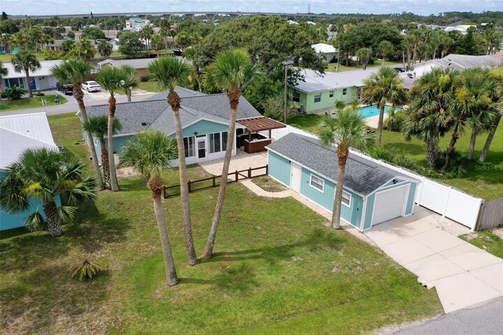 Property Photo:  334 Palm Circle  FL 32136 
