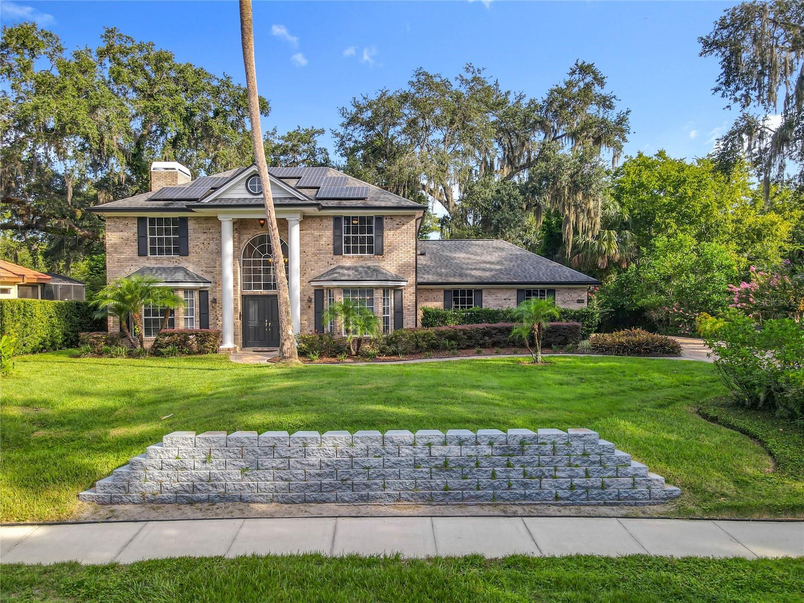 Property Photo:  628 W Palm Valley Drive  FL 32765 