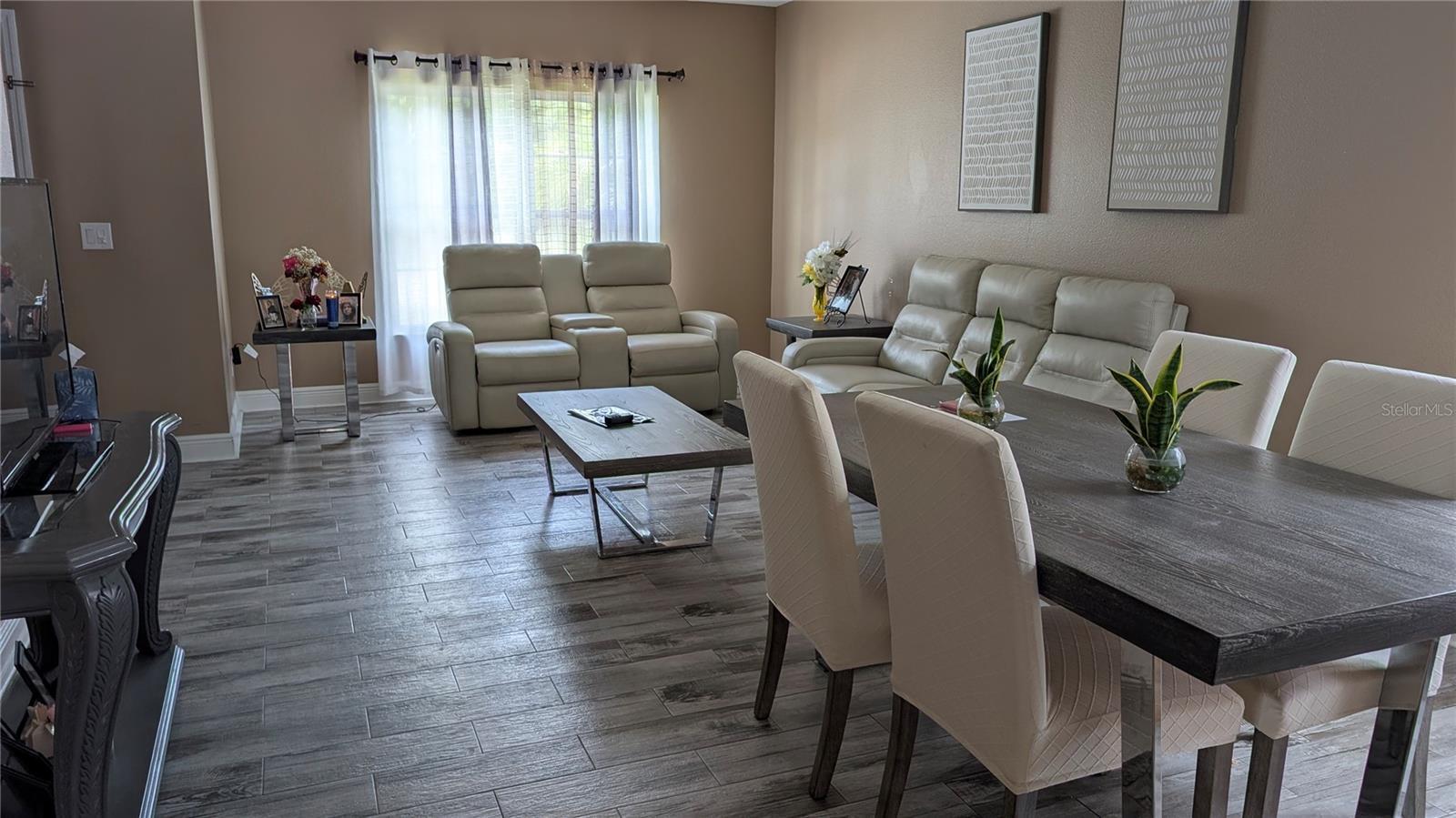 Property Photo: 317 Magical Way FL 34744
