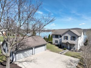 3344 Lake Dr  Hartford WI 53027 photo