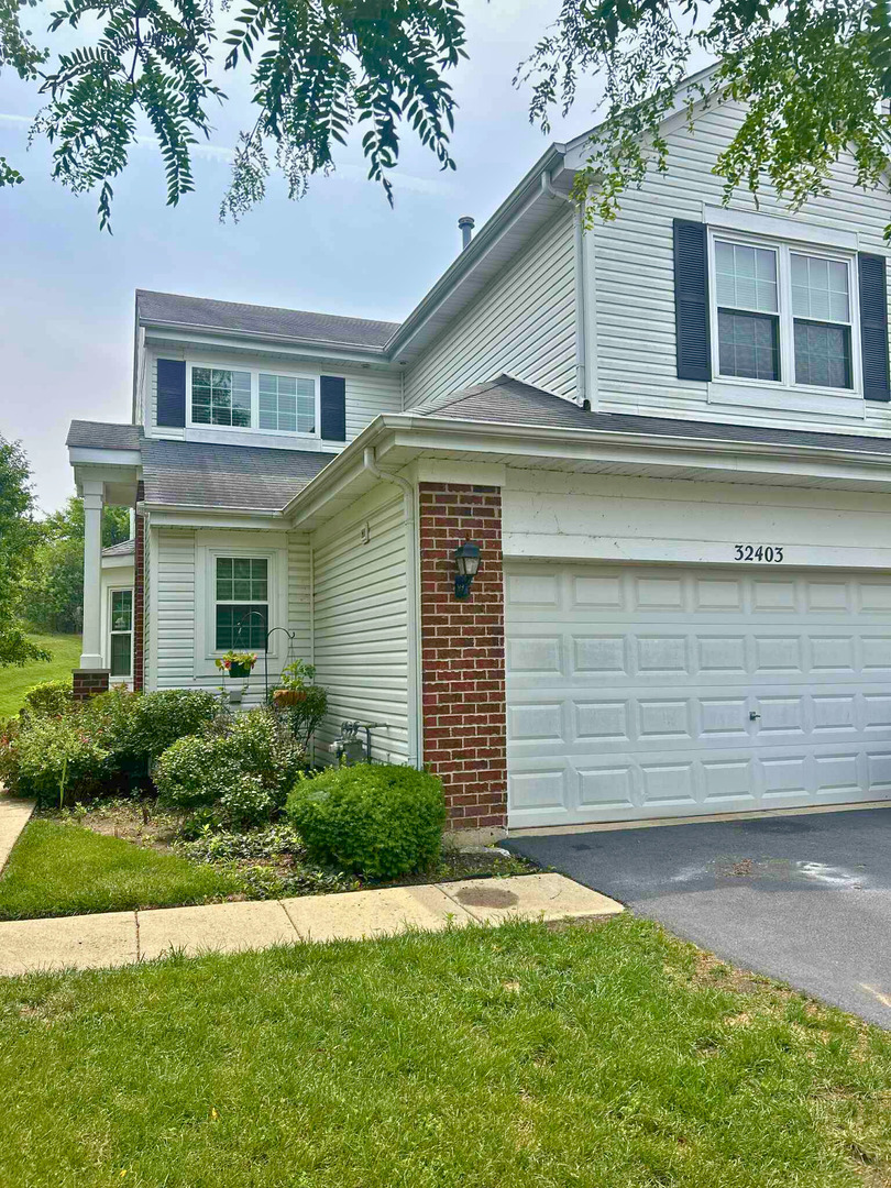 Property Photo: 32403 N Mackinac Lane IL 60051