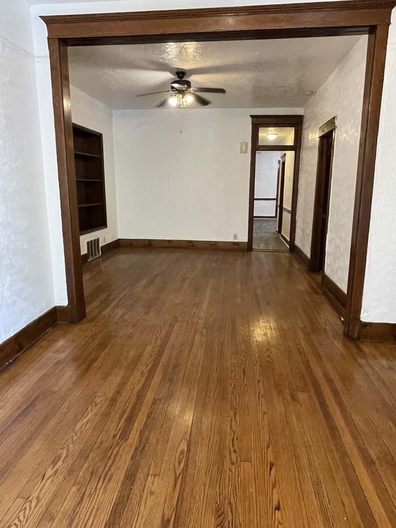 Property Photo: 2724 W Flournoy Street IL 60624