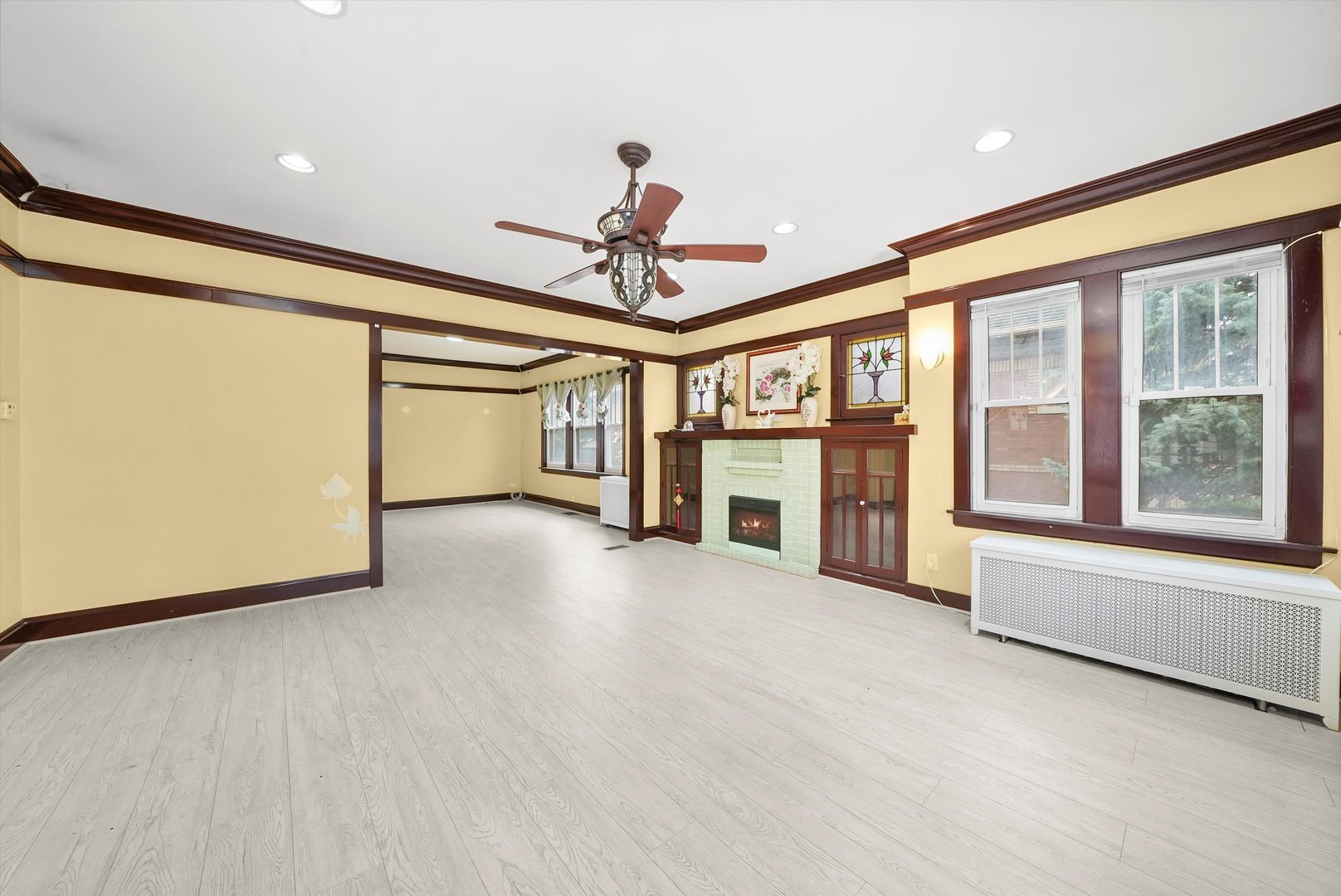 Property Photo: 5019 N Kostner Avenue IL 60630