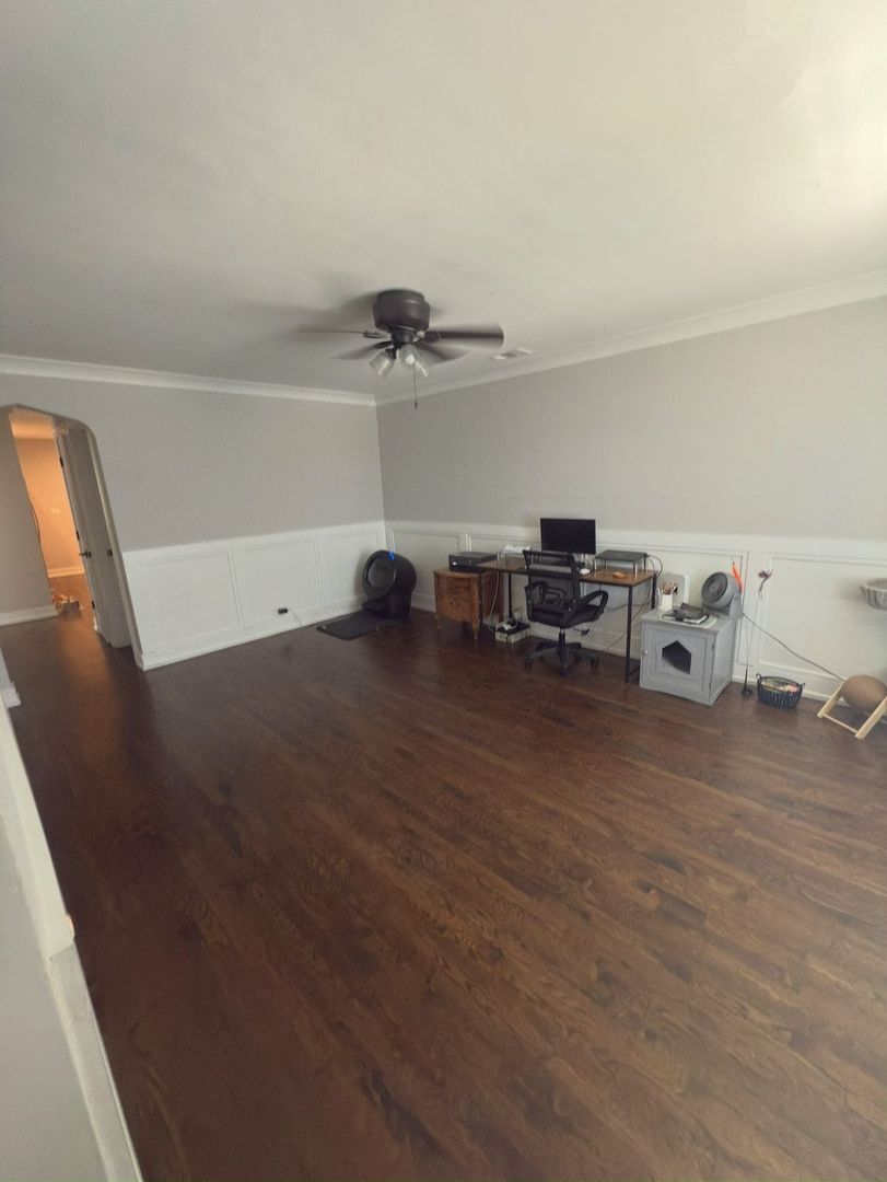 Property Photo: 9220 S Loomis Street 2 IL 60620
