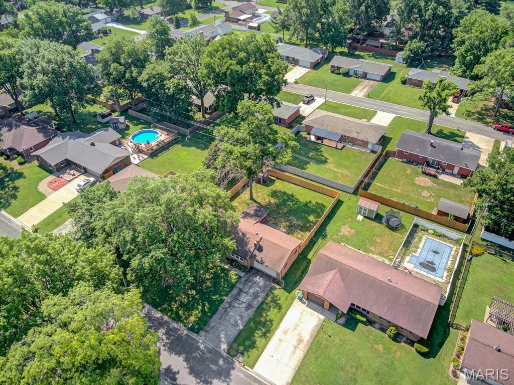 Property Photo: 303 Eugenia Drive IL 62285