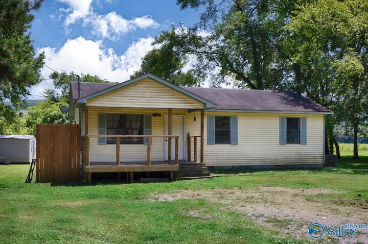 462 Section Line Road  Gurley AL 35748 photo