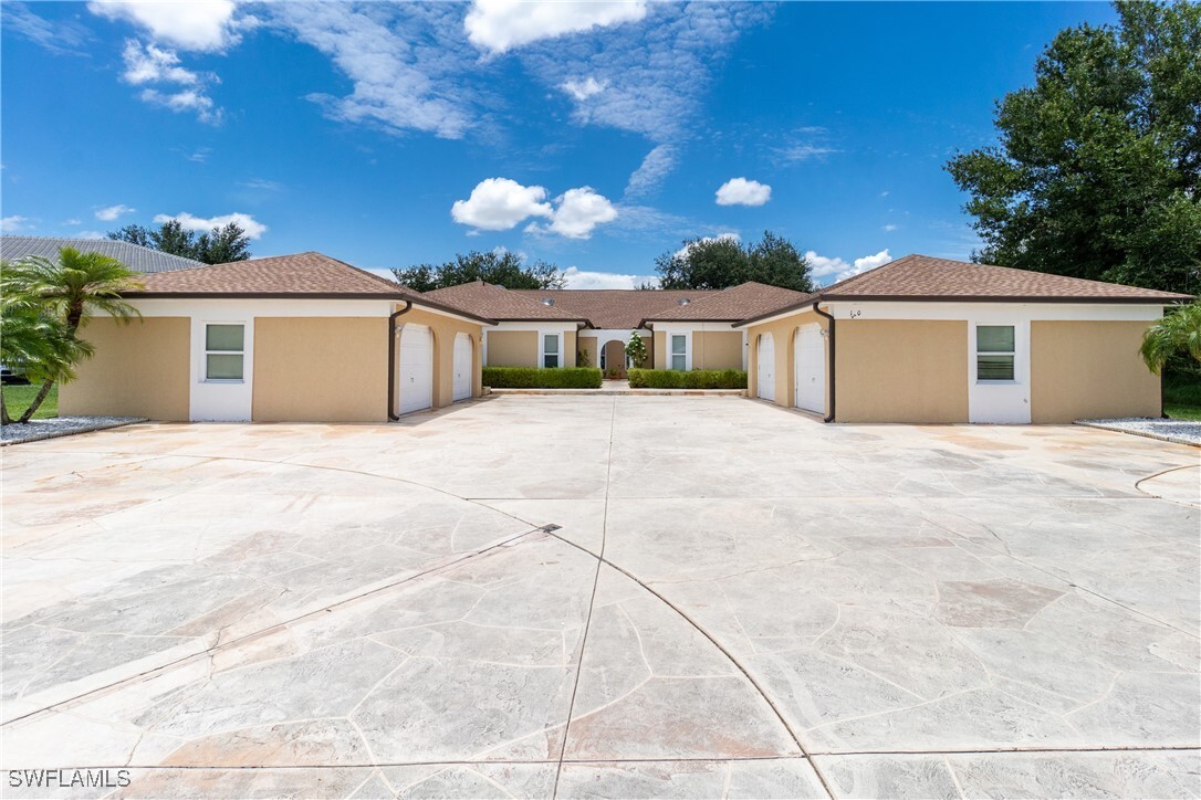 Property Photo: 1203 Saxony Circle D FL 33983