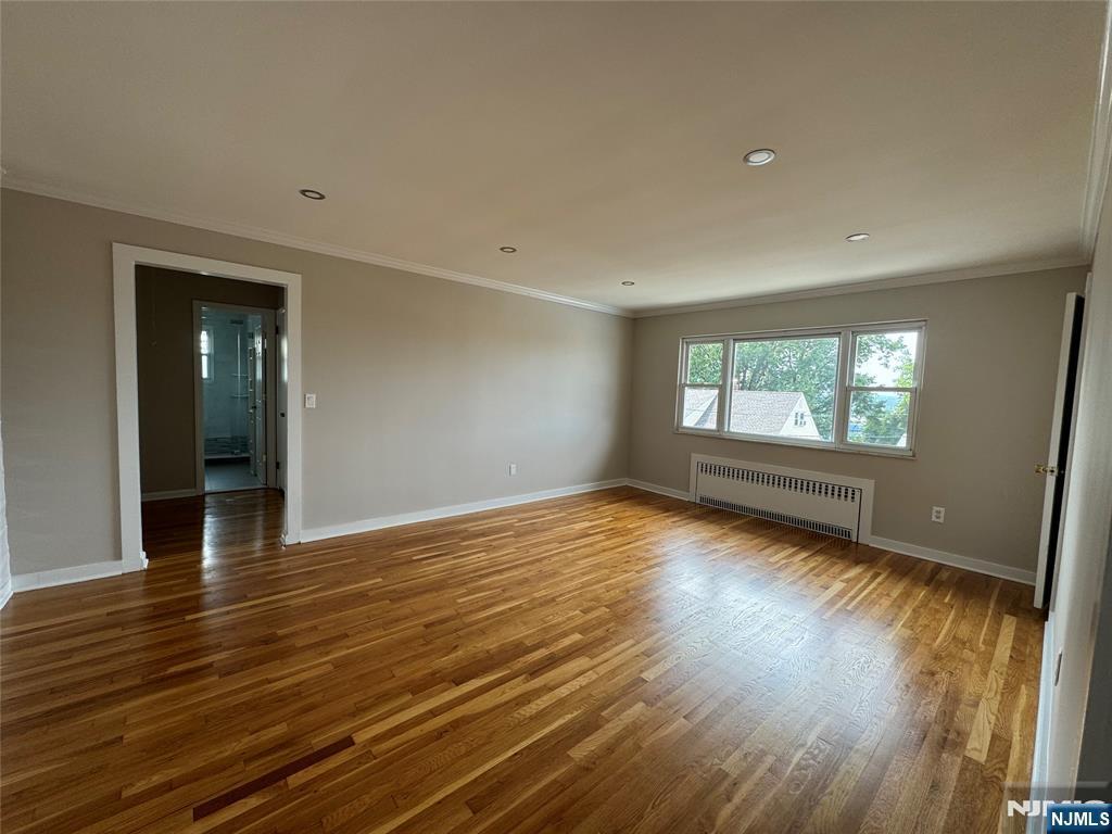 Property Photo:  2 Carlen Court 2  NJ 07022 