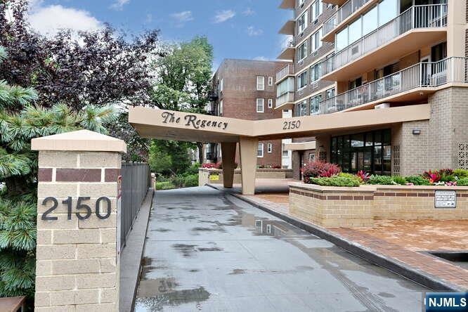 Property Photo:  2150 Center Avenue 17 B  NJ 07024 