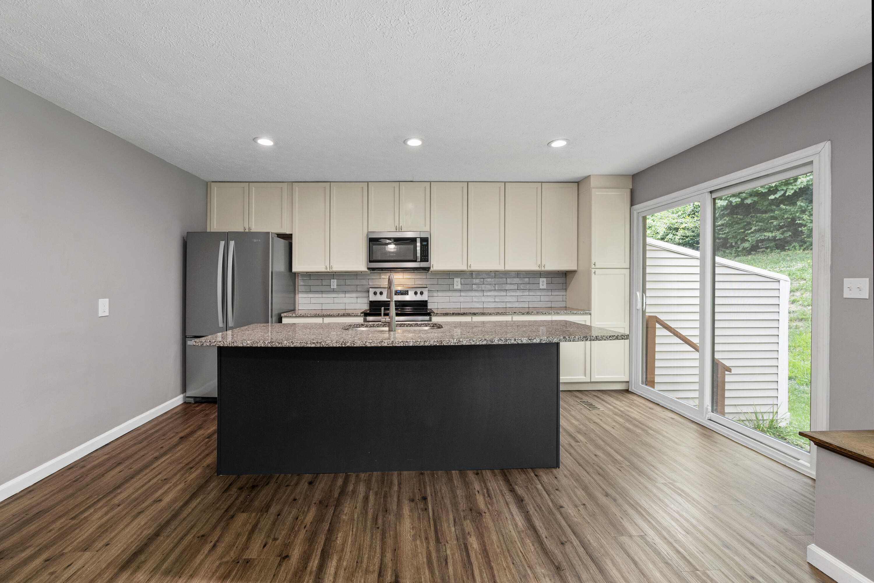 Property Photo: 1554 Englewood Place KY 41042